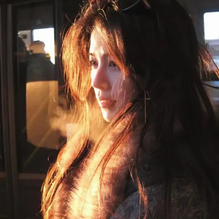 明天，我会成为谁的女友